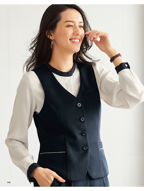 神馬本店 MIKATA SelectStage（ミカタ セレクトステージ）,SA900V,ベスト(事務服)の写真は2025-26最新カタログ46ページに掲載されています。