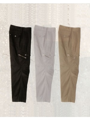 2013 カーゴパンツの関連写真です